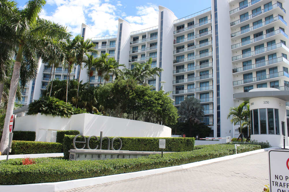 Echo Aventura condo main photo